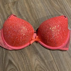 Victoria’s Secret Bombshell